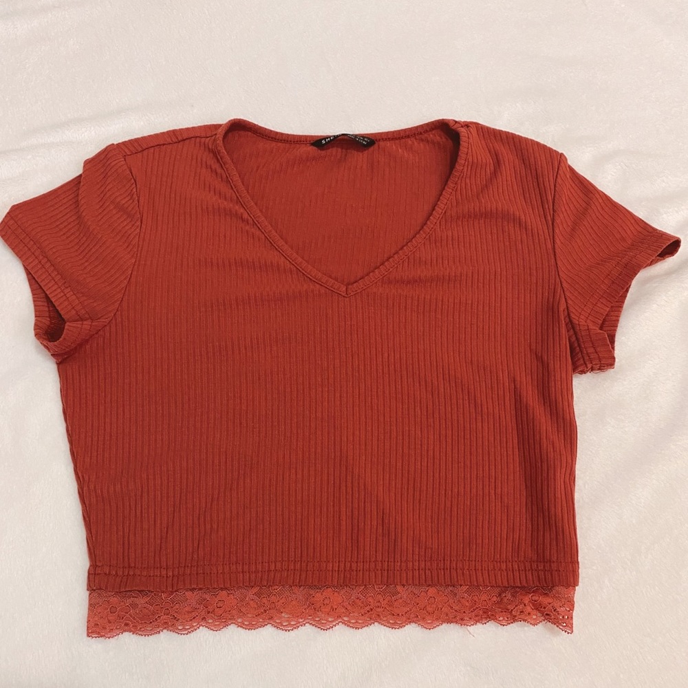 pink crop top